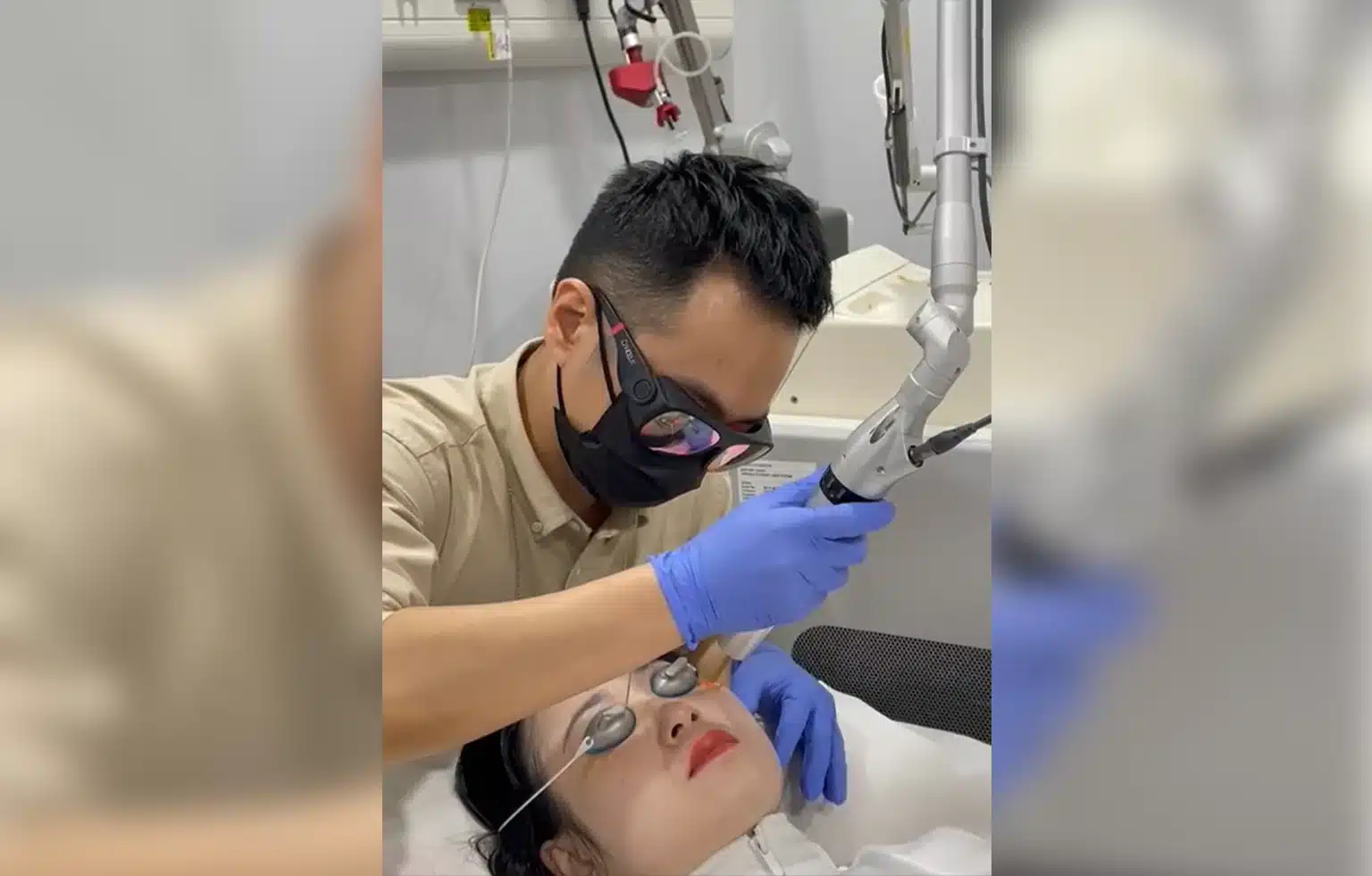 A dermatologist performing a laser-based facial treatment—clinical technique and device choice play a key role in outcomes across Pico and traditional laser platforms.